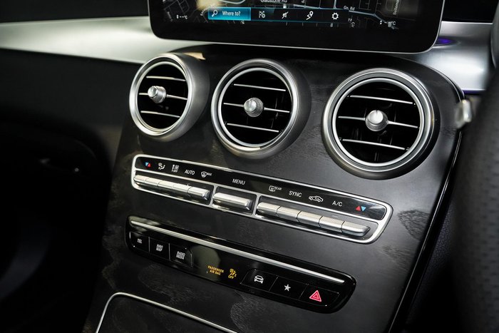 2020 Mercedes-Benz GLC-Class GLC300