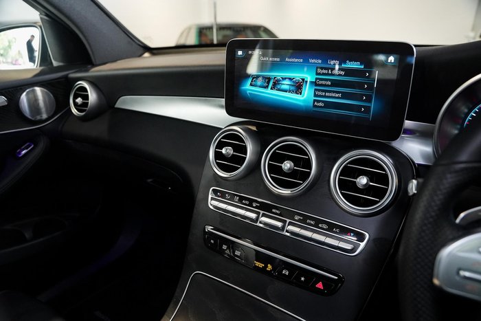 2020 Mercedes-Benz GLC-Class GLC300