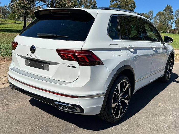 2021 Volkswagen Tiguan 162TSI R-Line