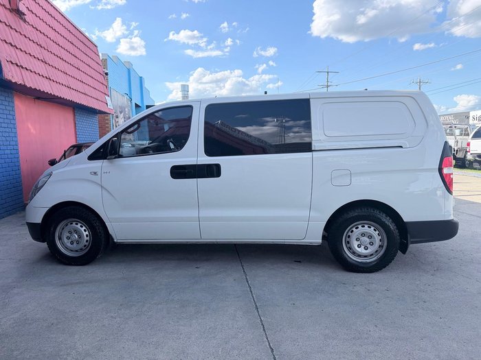2010 Hyundai iLoad TQ-V Ceramic White