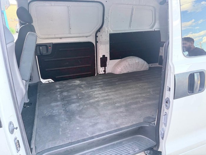 2010 Hyundai iLoad TQ-V Ceramic White