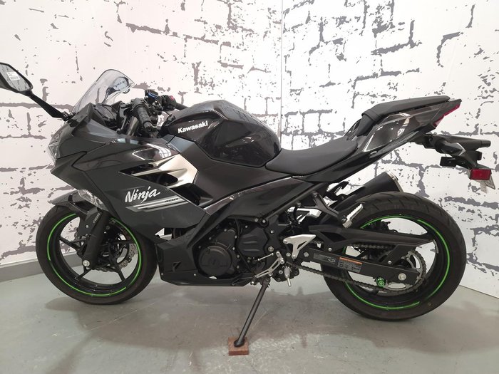 2021 Kawasaki Ninja 400 (EX400G) Ninja Black