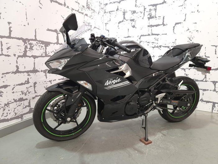 2021 Kawasaki Ninja 400 (EX400G) Ninja Black
