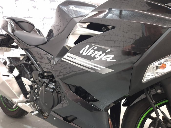 2021 Kawasaki Ninja 400 (EX400G) Ninja Black
