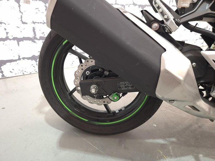 2021 Kawasaki Ninja 400 (EX400G) Ninja Black