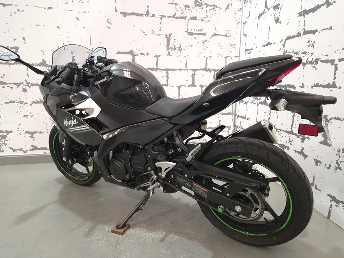 2021 Kawasaki Ninja 400 (EX400G) Ninja Black