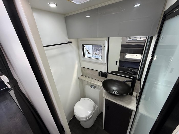 2021 Highclere Caravans Bunk Royal