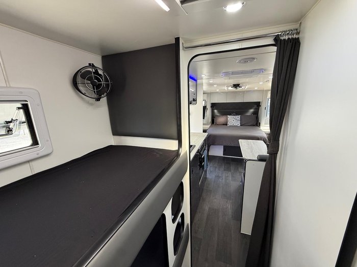 2021 Highclere Caravans Bunk Royal