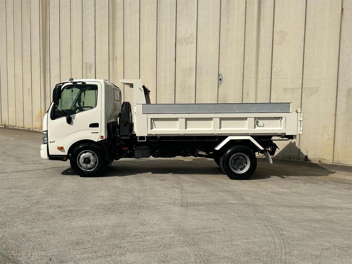 2023 Hino 300 Series 921
