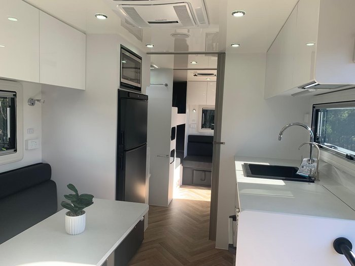 2026 Urban Caravans Track Family 23'6 Double Bunk Double Door