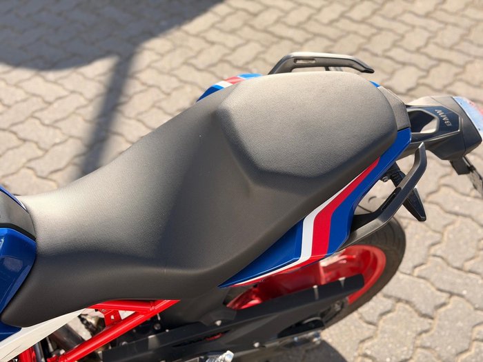 2025 BMW G 310 R G 310 Blue