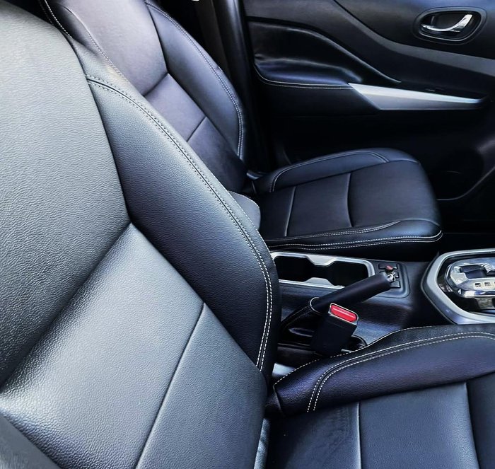 2022 Nissan Navara ST-X