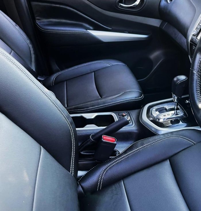2022 Nissan Navara ST-X