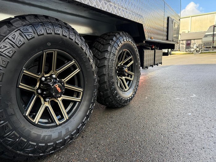 2026 Vivid Caravans Voyager 189 L Shape Lounge