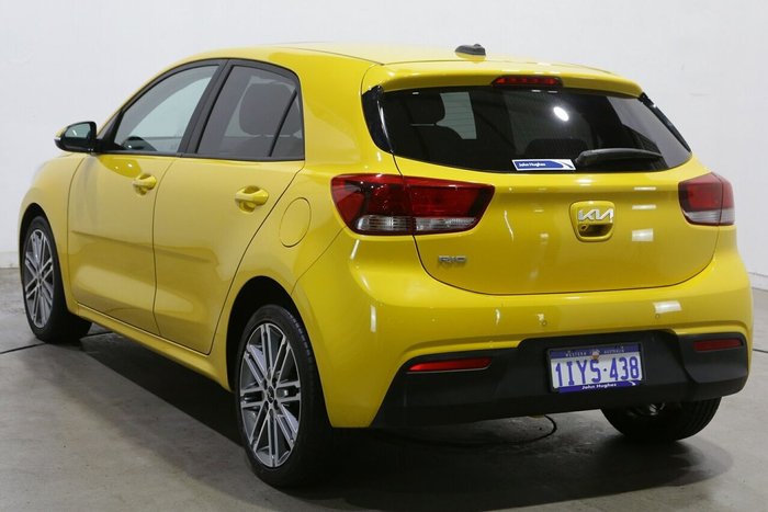 2022 Kia Rio SX