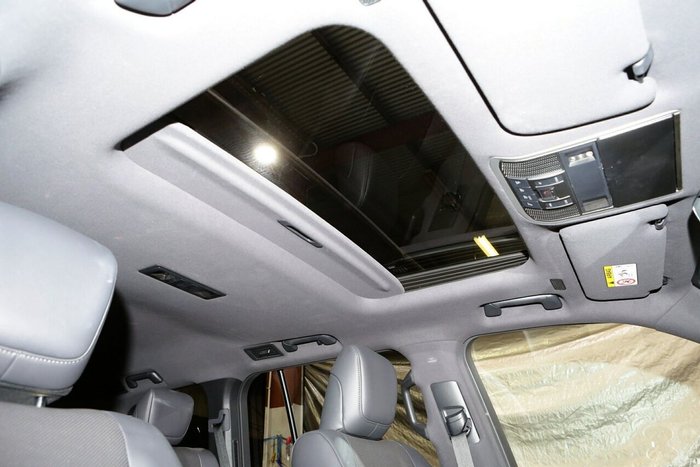 2025 Toyota Landcruiser VX