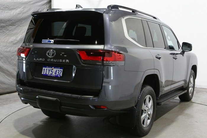 2025 Toyota Landcruiser VX