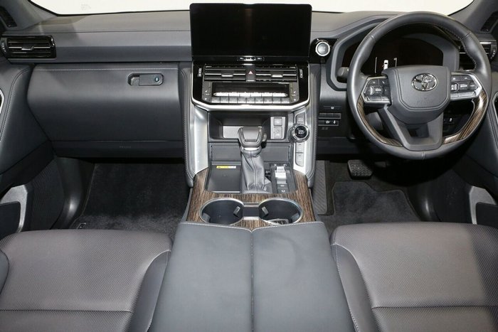 2025 Toyota Landcruiser VX