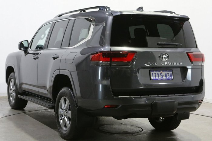 2025 Toyota Landcruiser VX