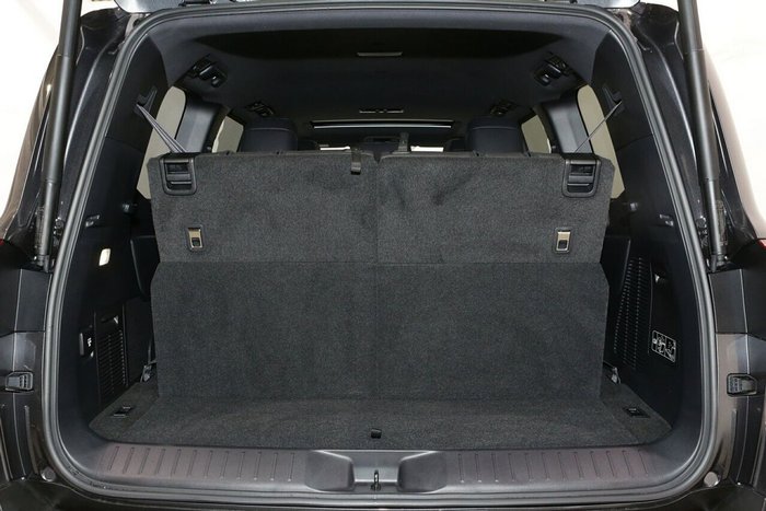 2025 Toyota Landcruiser VX