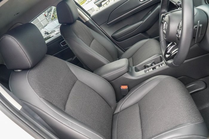 2024 Honda HR-V e:HEV X