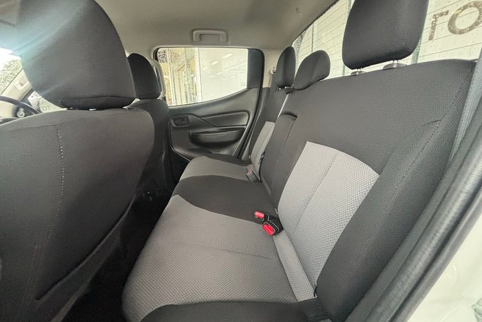2021 Mitsubishi Triton GLX