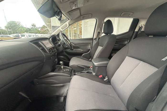 2021 Mitsubishi Triton GLX
