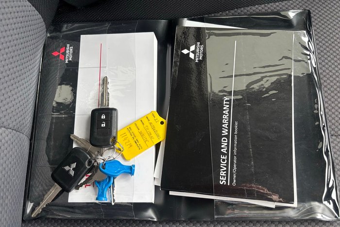 2021 Mitsubishi Triton GLX