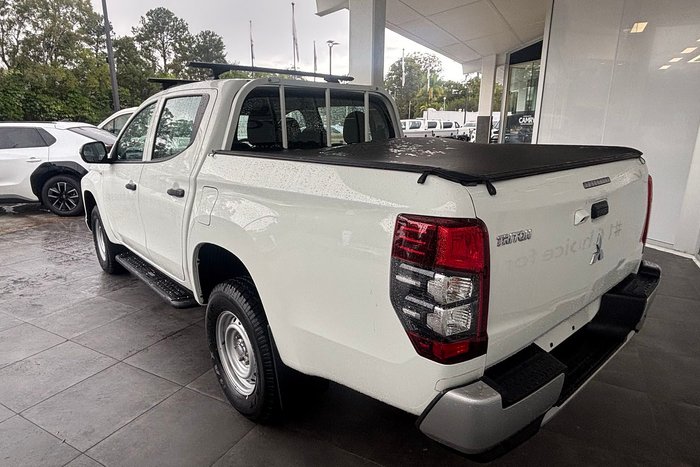 2021 Mitsubishi Triton GLX