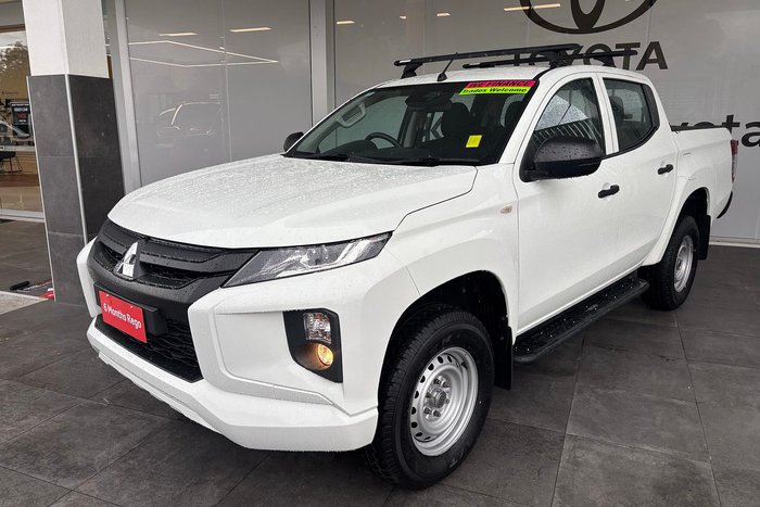 2021 Mitsubishi Triton GLX
