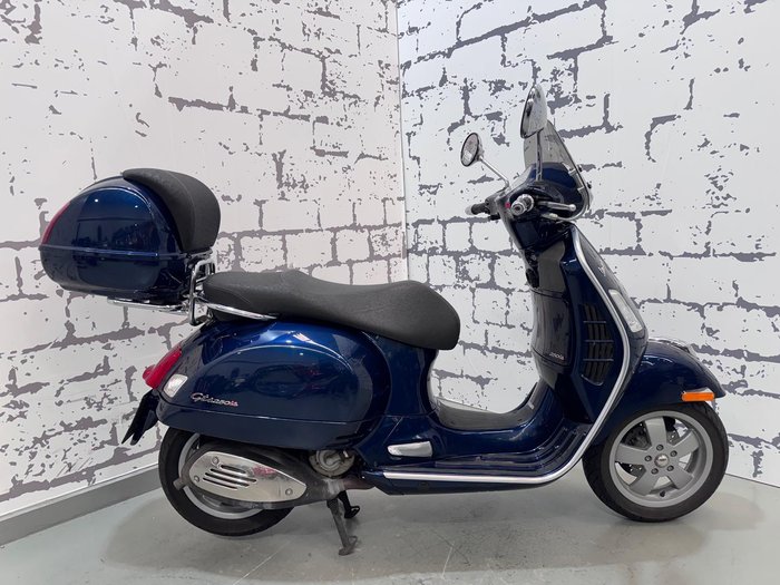 2014 Vespa GTS 250ie GTS Blue