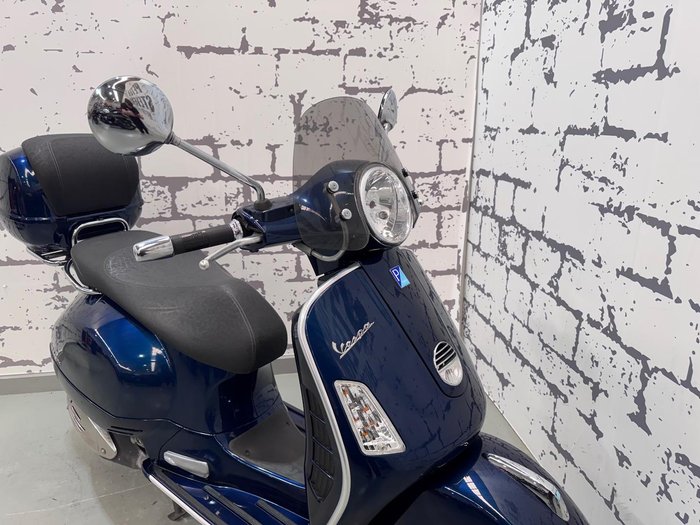 2014 Vespa GTS 250ie GTS Blue