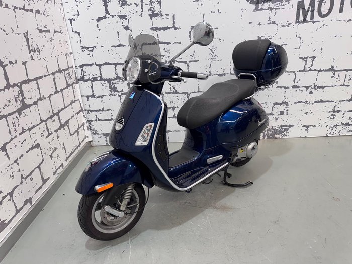 2014 Vespa GTS 250ie GTS Blue
