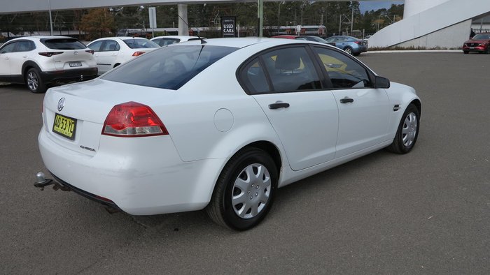 2007 Holden Commodore Omega VE Heron White