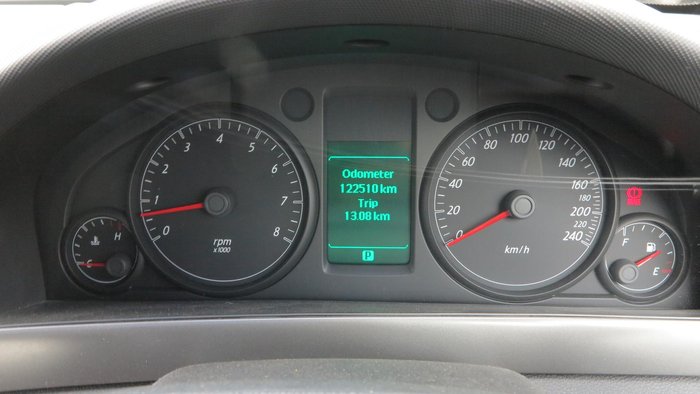 2007 Holden Commodore Omega VE Heron White