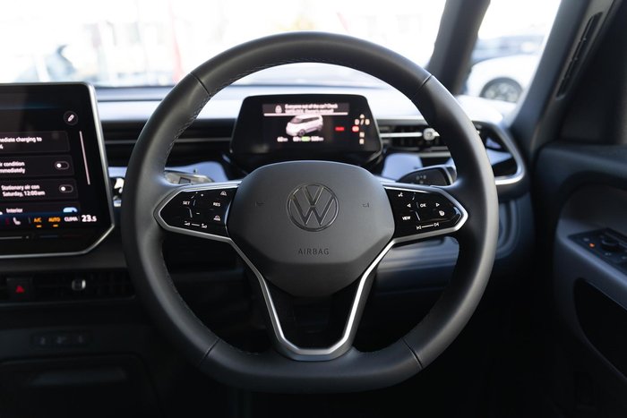 2025 Volkswagen ID. Buzz Pro BEV560