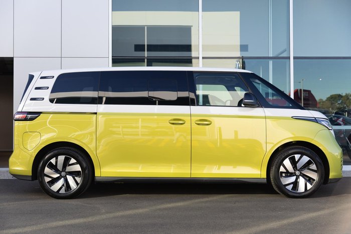 2025 Volkswagen ID. Buzz Pro BEV560