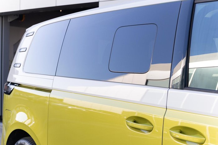 2025 Volkswagen ID. Buzz Pro BEV560