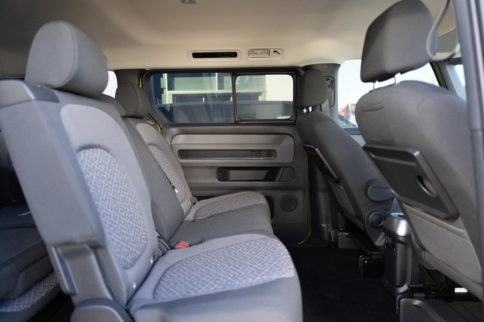 2025 Volkswagen ID. Buzz Pro BEV560