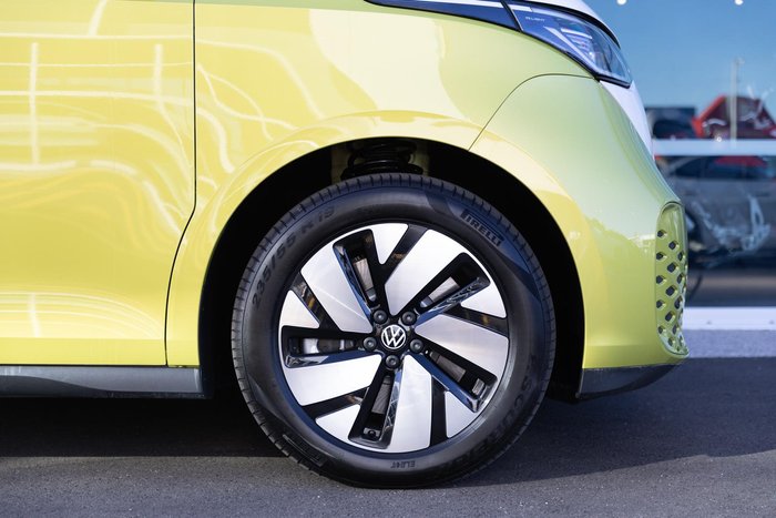 2025 Volkswagen ID. Buzz Pro BEV560