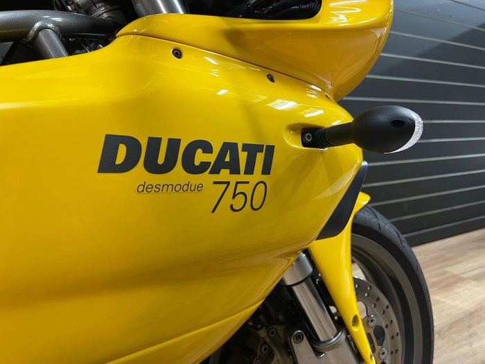 2001 DUCATI 750 SS F/FAIRING Yellow