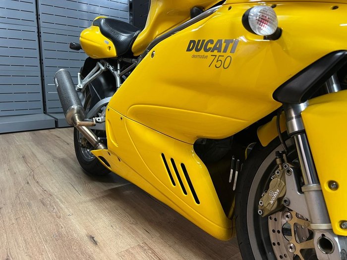2001 DUCATI 750 SS F/FAIRING Yellow