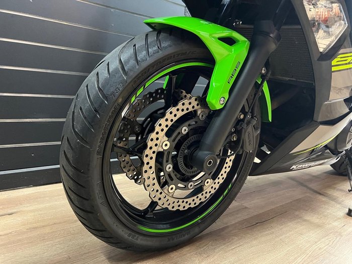 2018 Kawasaki NINJA 650L (LAMS) KRT EDITION Green