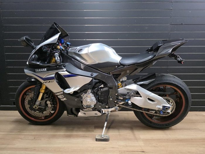 2015 Yamaha YZF-R1 M Silver