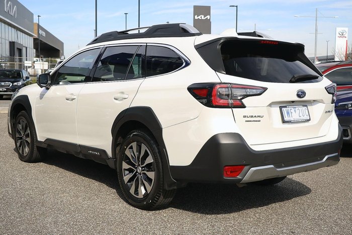 2023 Subaru Outback AWD Touring