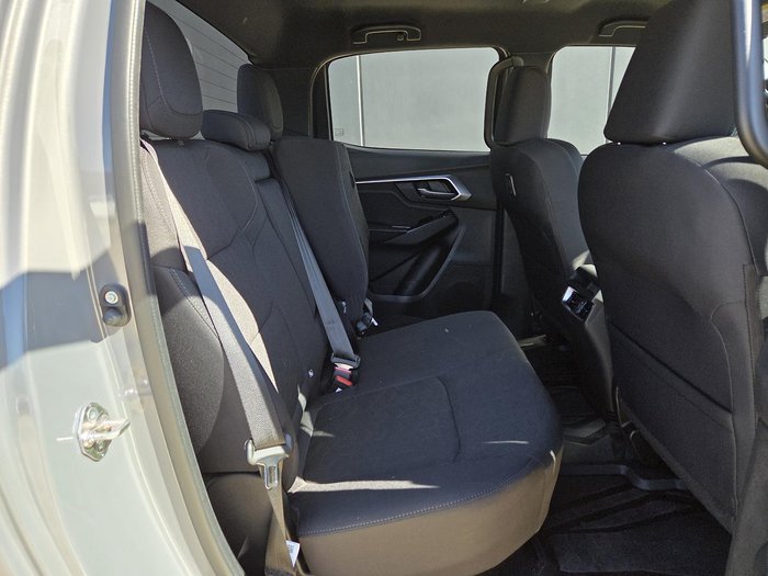 2025 Isuzu D-MAX LS-U