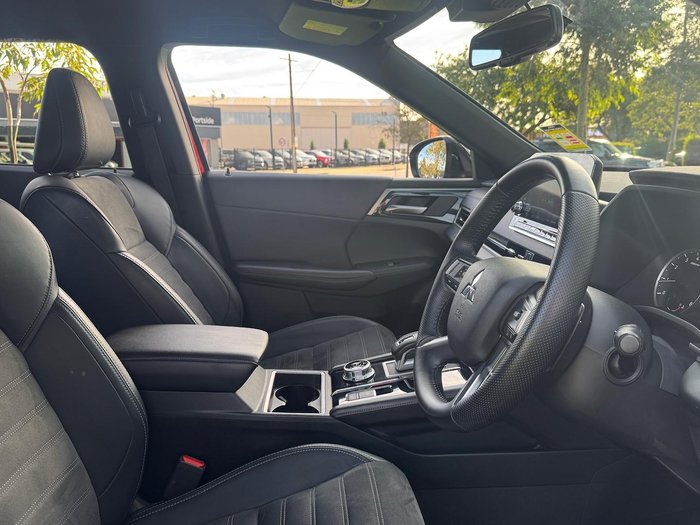 2024 Mitsubishi Outlander Black Edition ZM MY24 Red Diamond