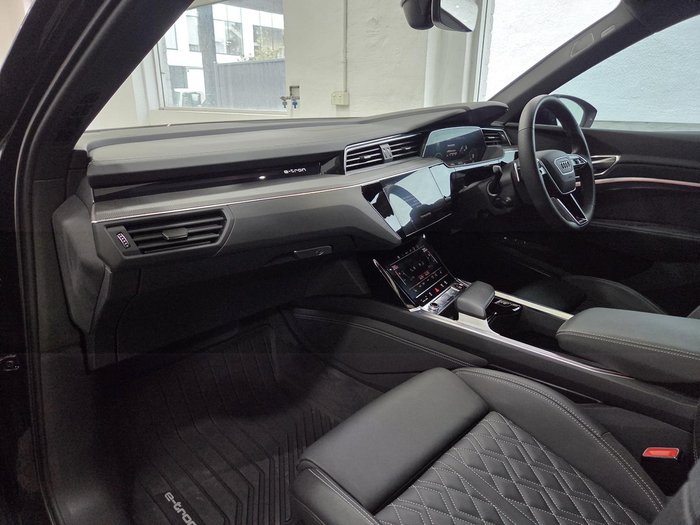 2024 Audi SQ8 e-tron