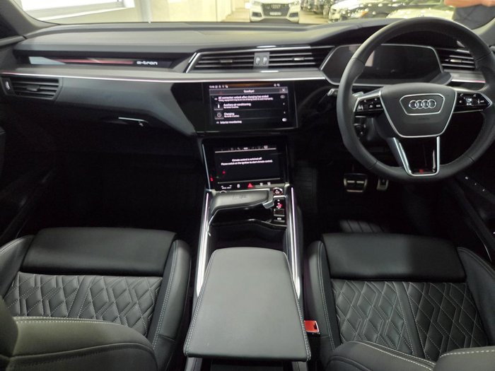2024 Audi SQ8 e-tron