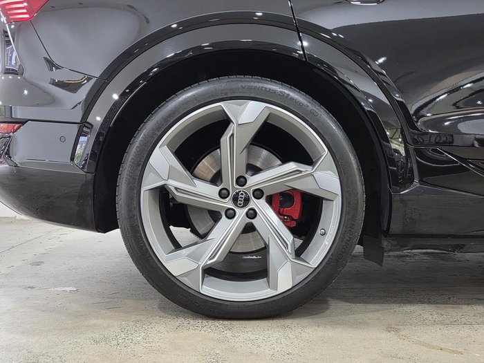 2024 Audi SQ8 e-tron